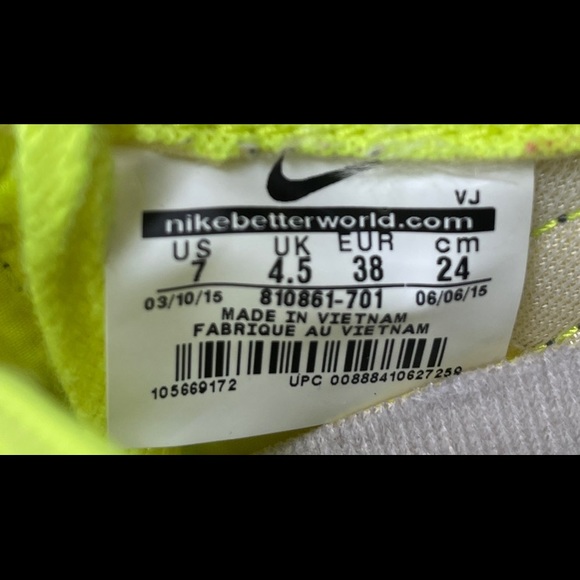 Nike Running Rare Yellow Dots Lifestyle Shoes Womens Size 7 Light Use Fast Ship - Picture 7 of 12